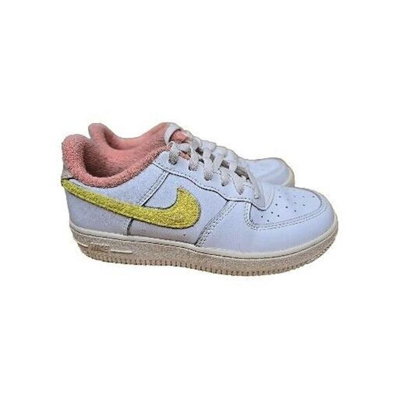 NIKE FORCE 1 LV8 PS White Yellow Strike DV2199-100 Youth Size 2.5 Kids Eu 34 - Picture 2 of 7